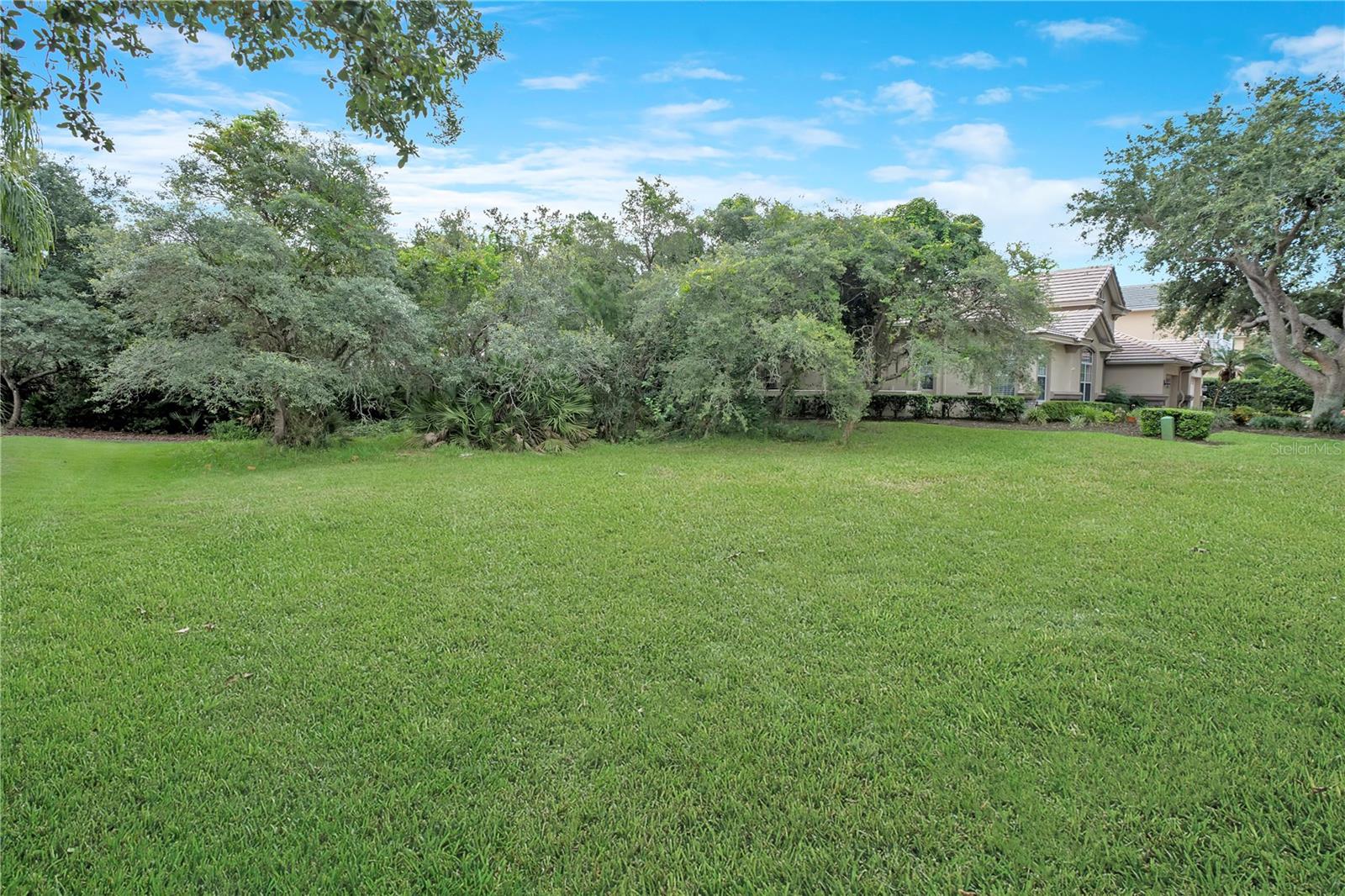 23 Oak View Cir E Property Photo 3