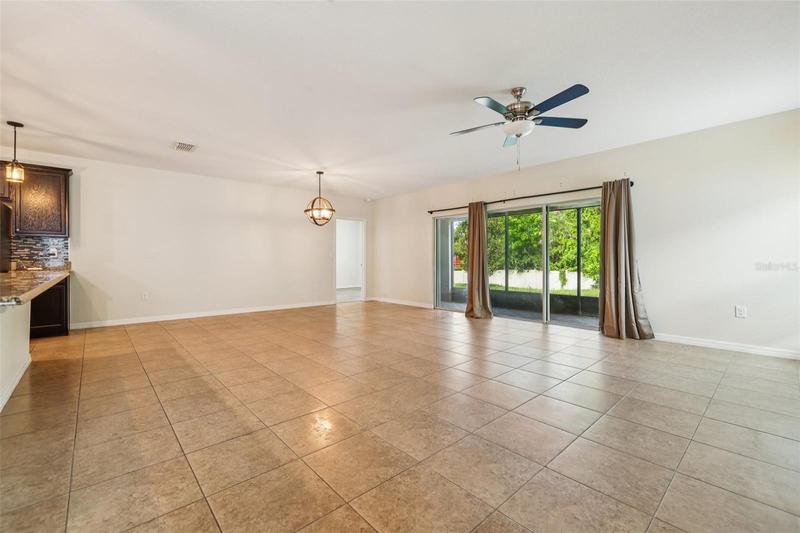 185 Hamlet Loop Property Photo 4
