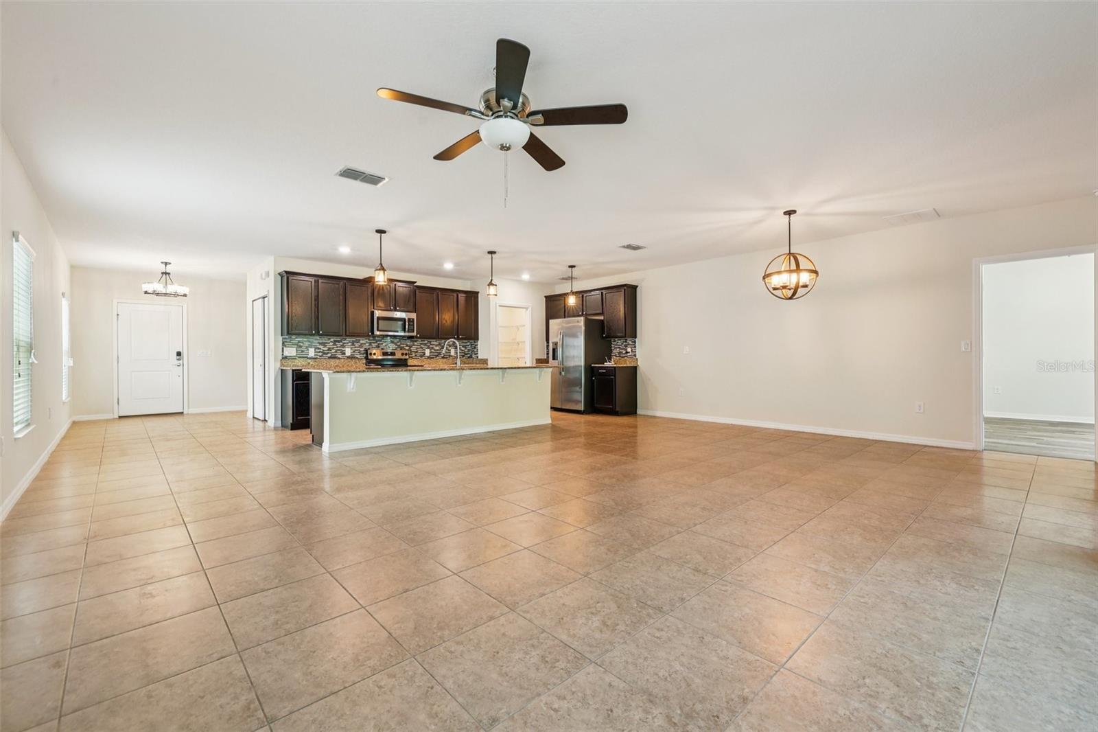 185 Hamlet Loop Property Photo 5