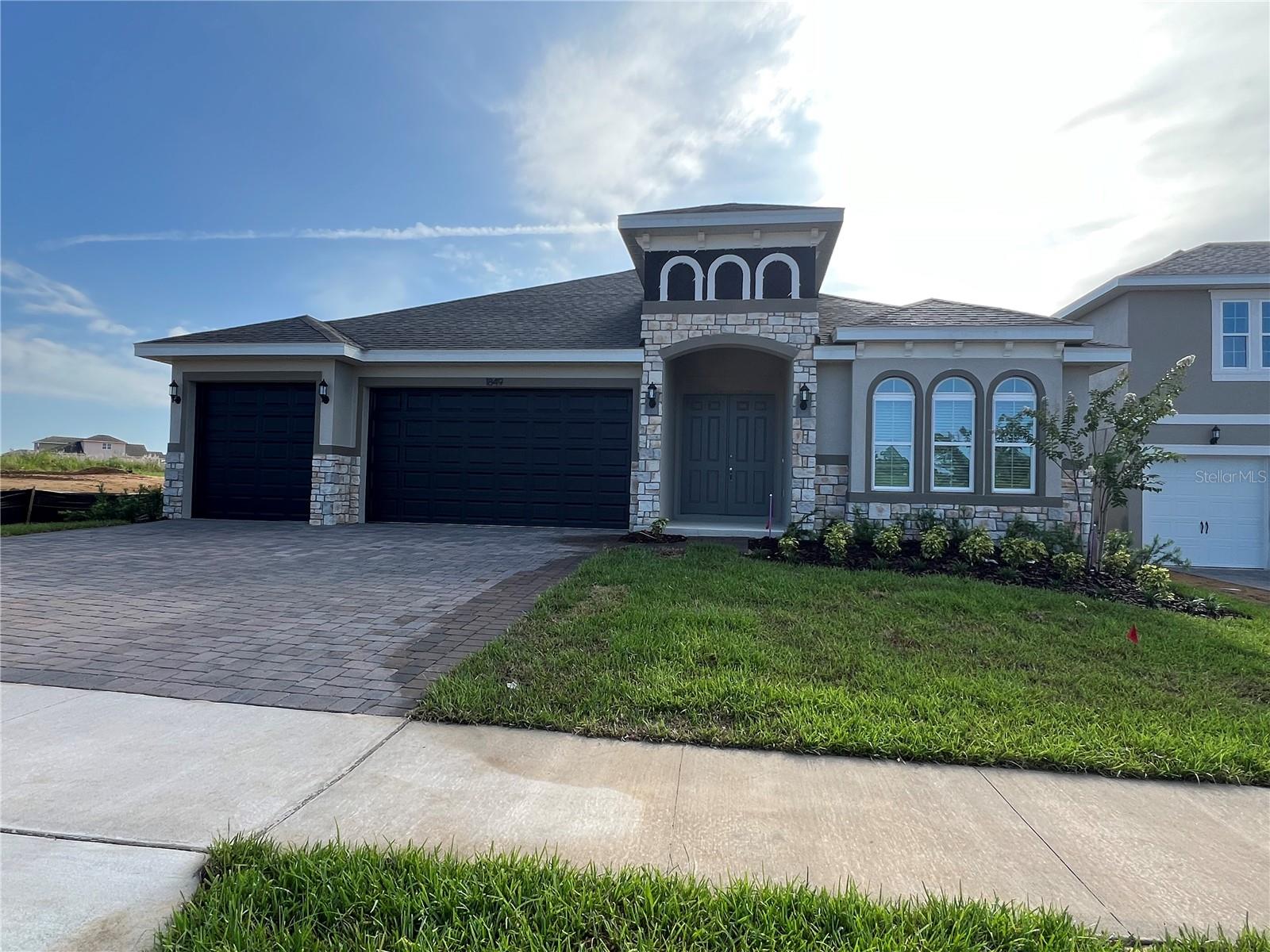 1849 Sunshine Peak Dr Property Photo 1