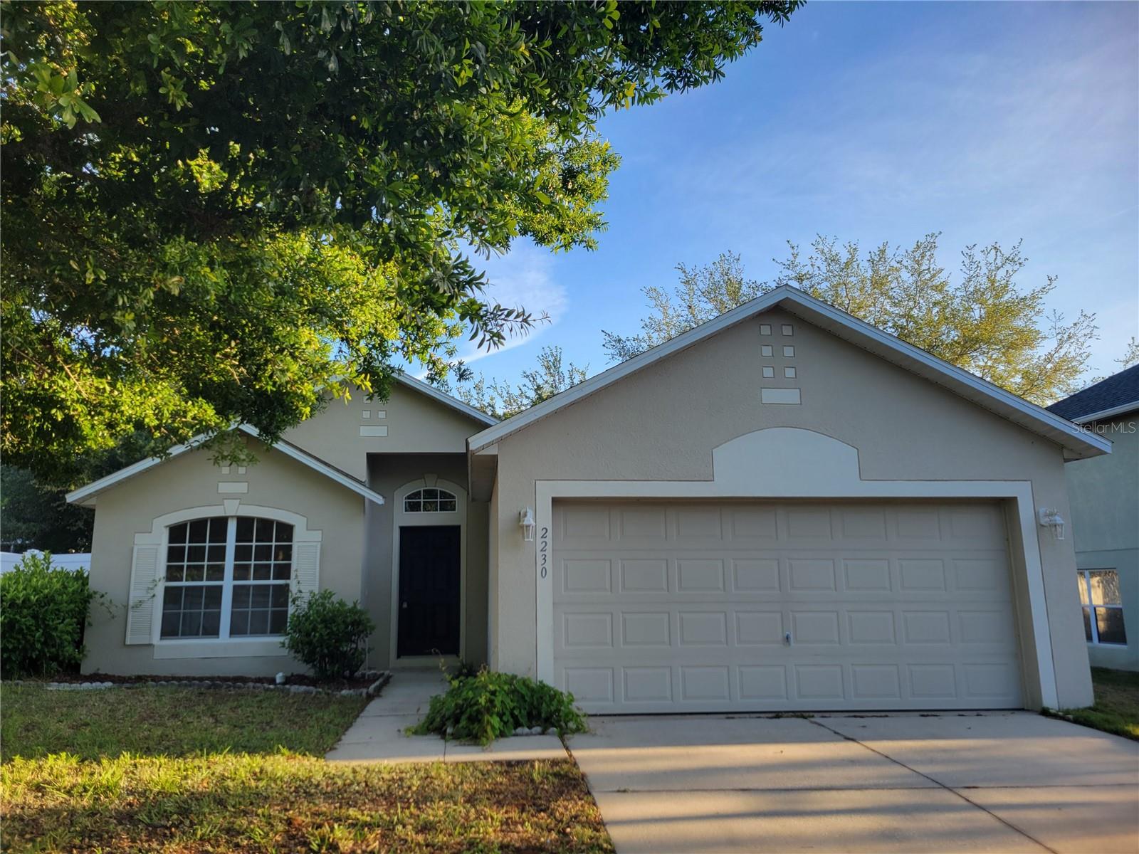 2230 Tealwood Cir Property Photo 1