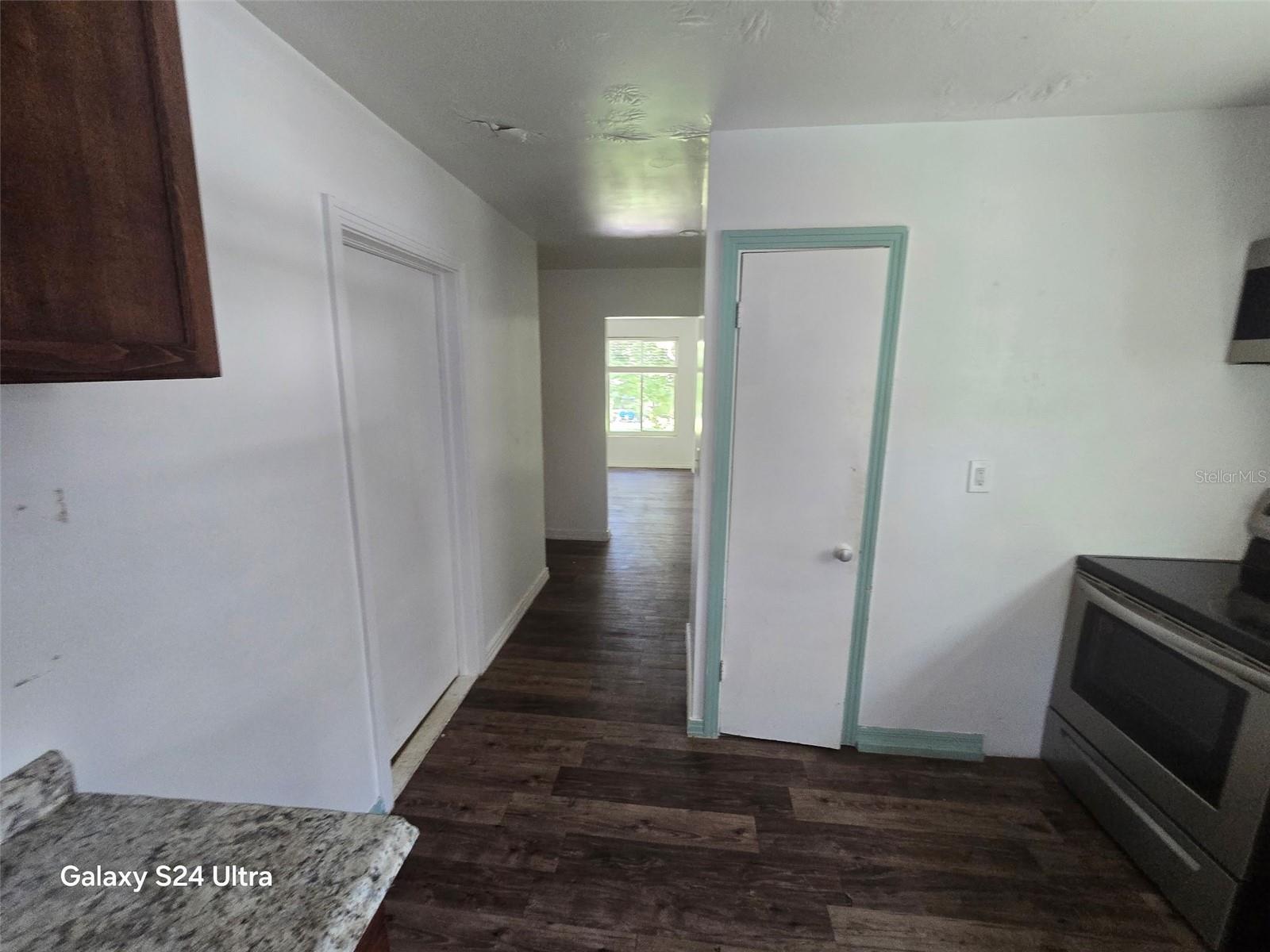 7306 Earlwood Ave Property Photo 6