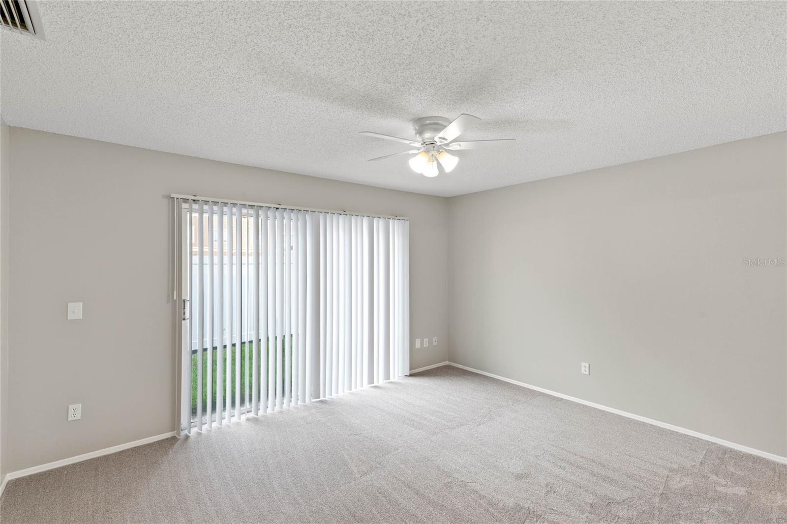 1726 Tropical Ct Property Photo 18
