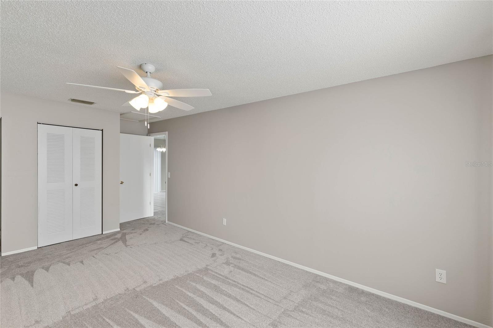 1726 Tropical Ct Property Photo 24