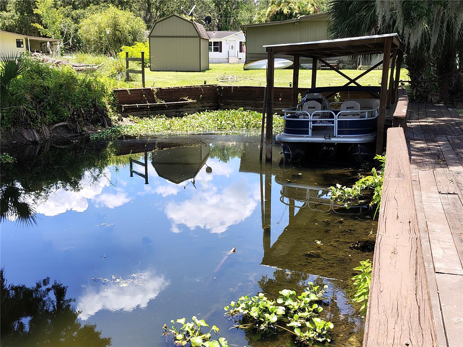 52 OUTLET DR