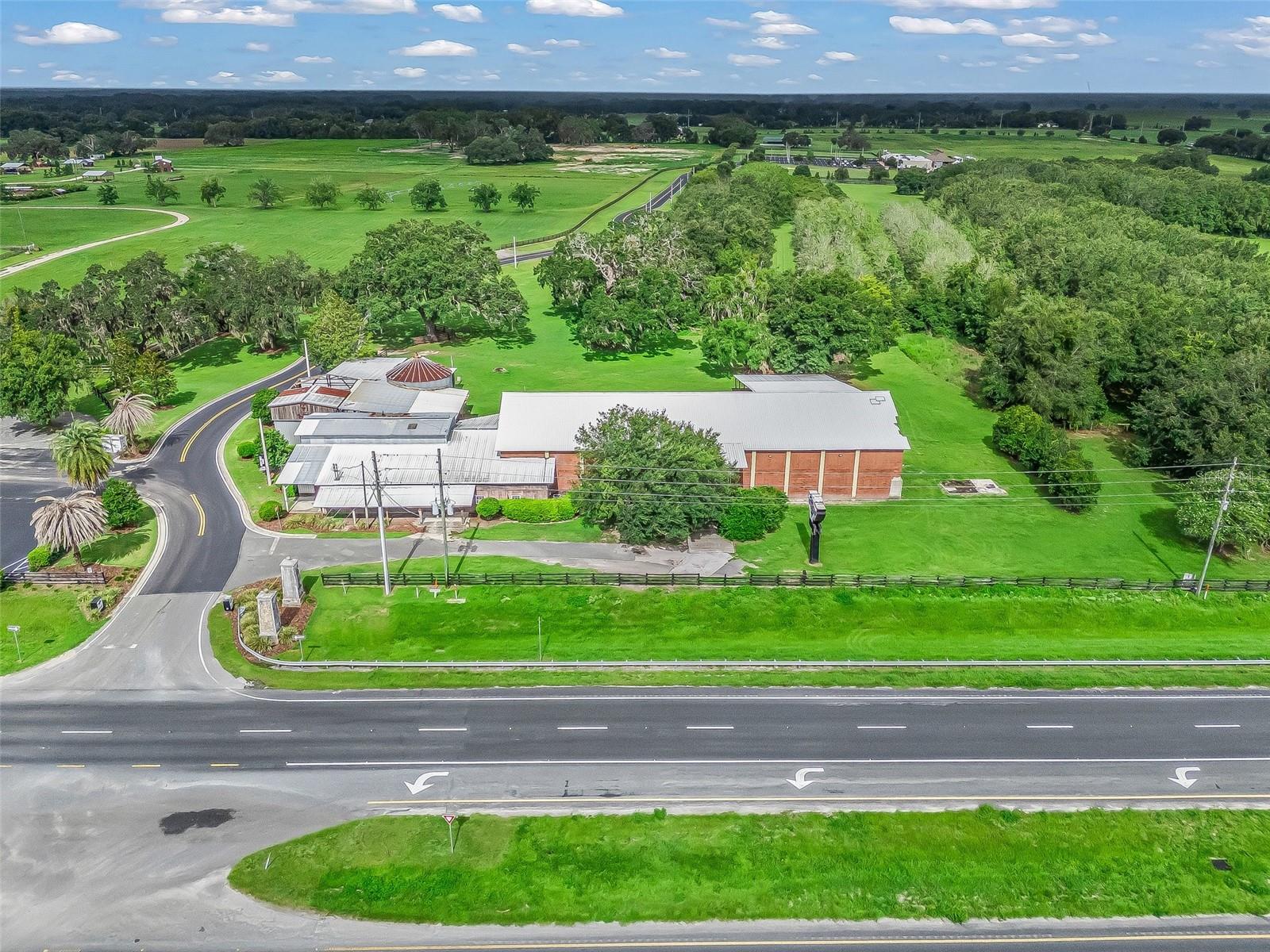 17950 S Us Highway 301 Property Photo 2