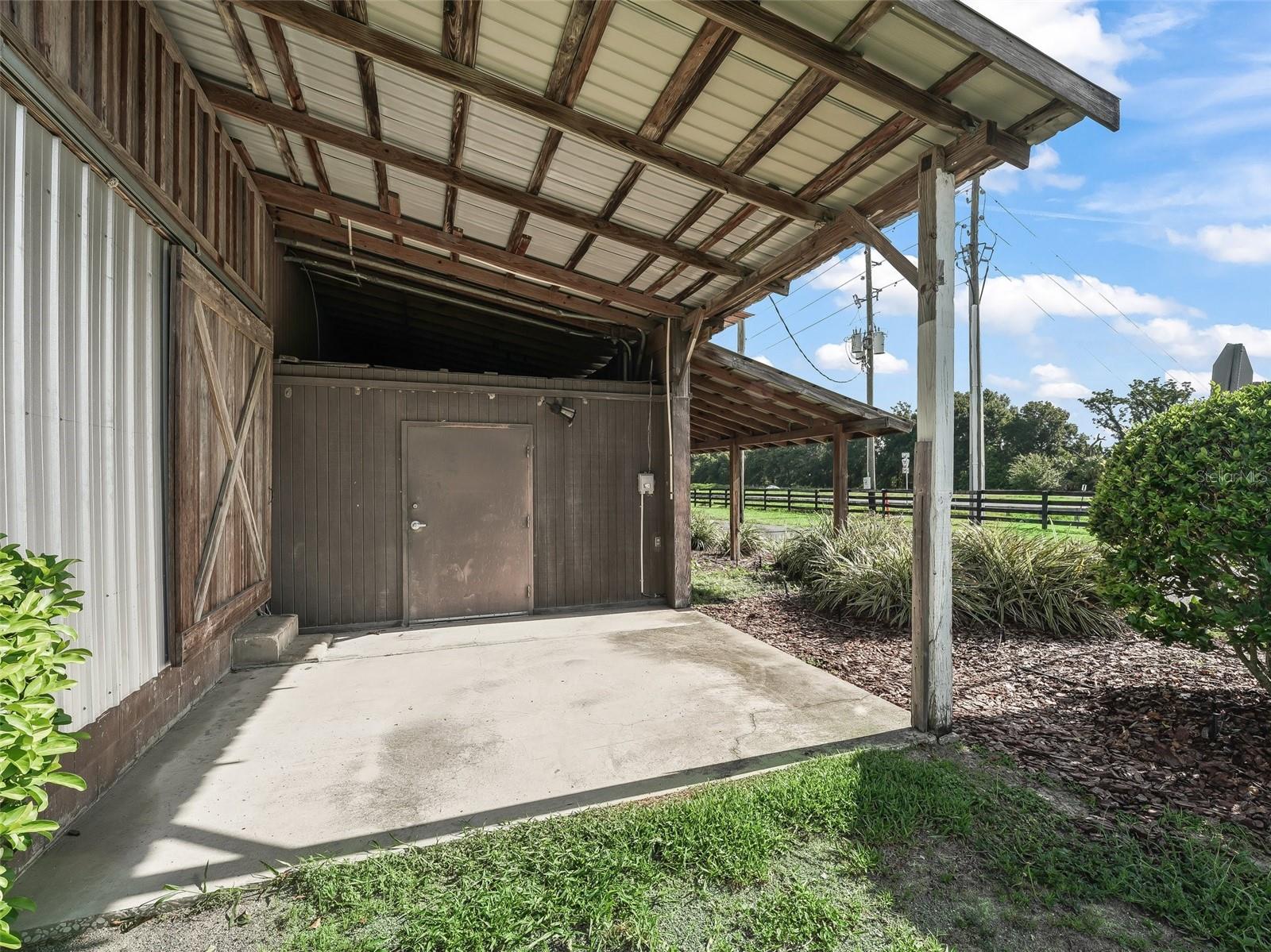 17950 S Us Highway 301 Property Photo 7