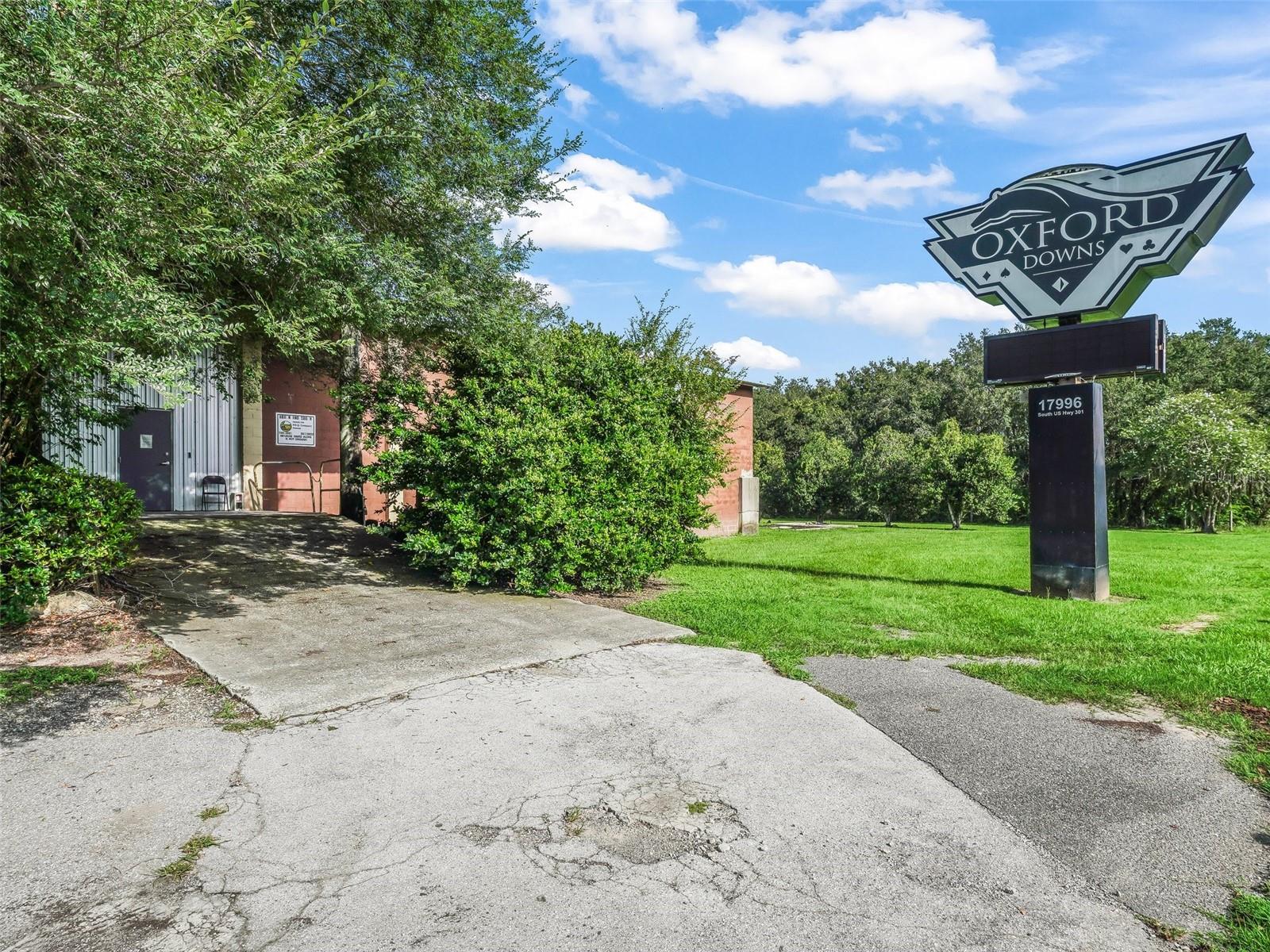 17950 S Us Highway 301 Property Photo 8