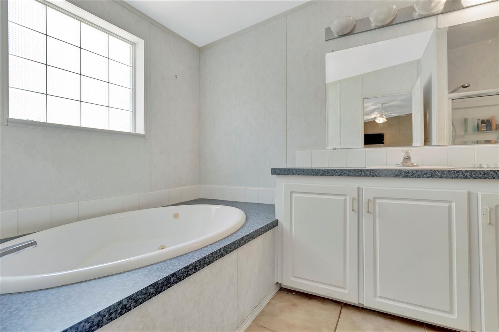 1128 Forest Ln Property Photo 17