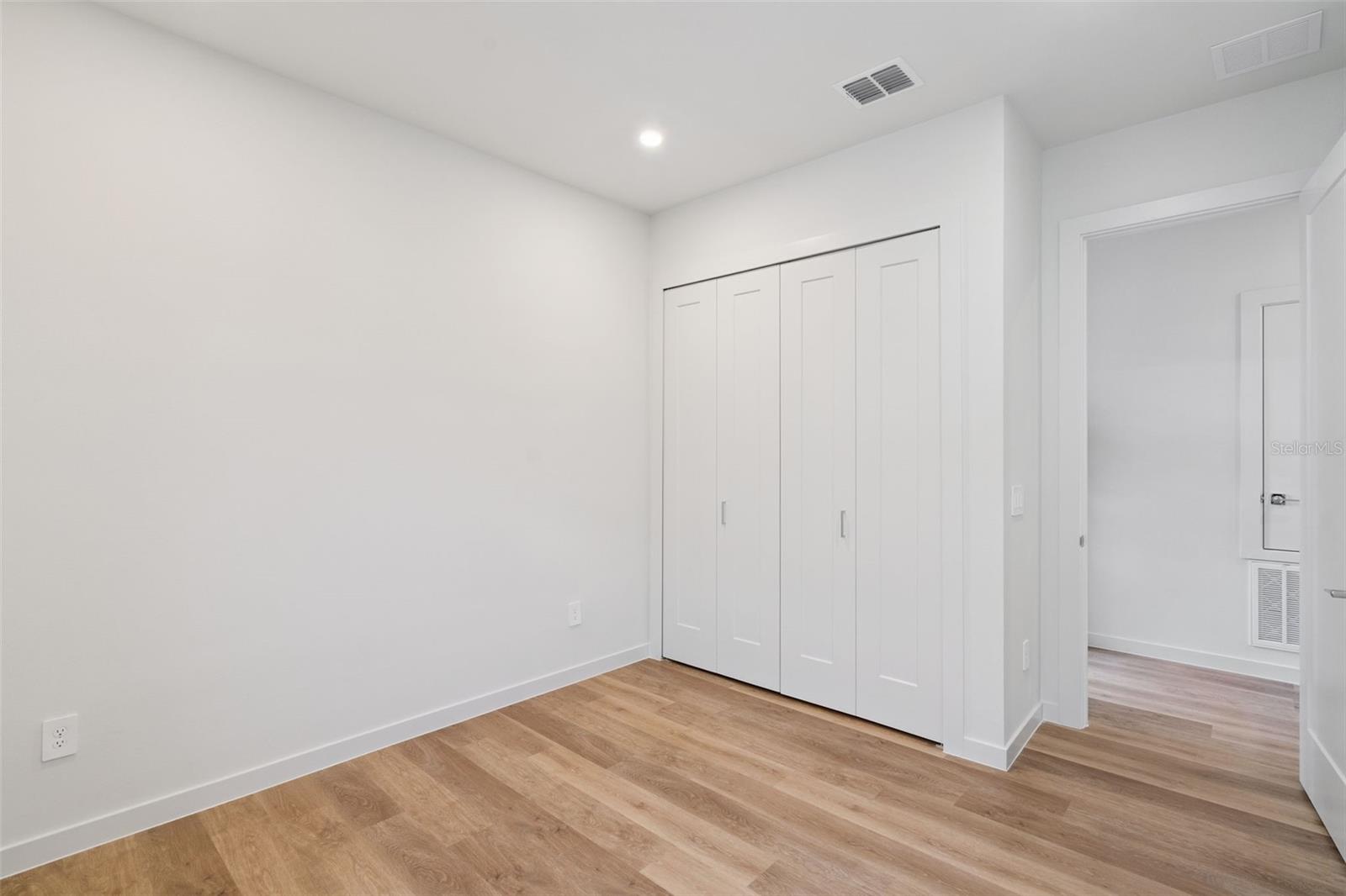 451 Skyfield Ct Property Photo 24