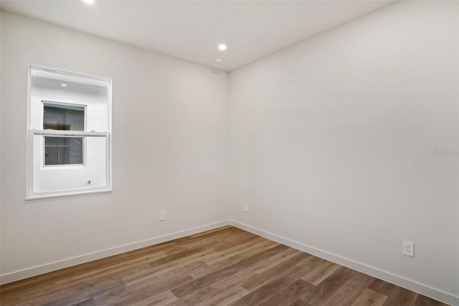 451 Skyfield Ct Property Photo 27