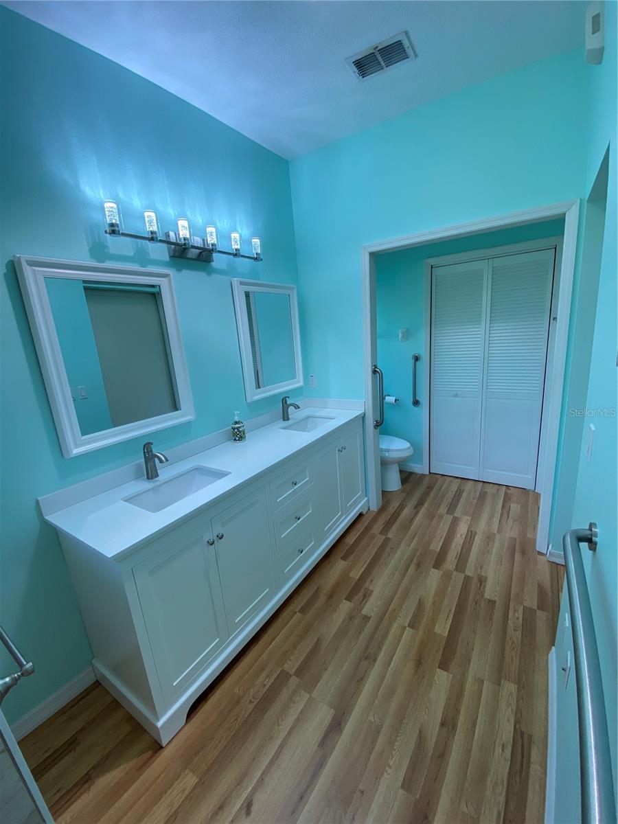 4202 Hammersmith Dr Property Photo 24