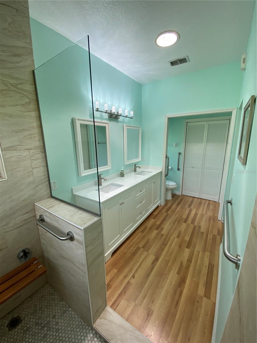 4202 Hammersmith Dr Property Photo 25