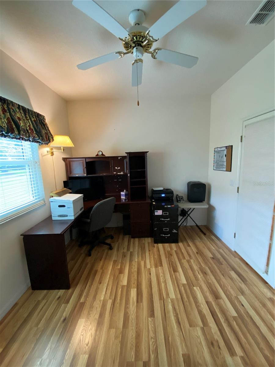 4202 Hammersmith Dr Property Photo 34