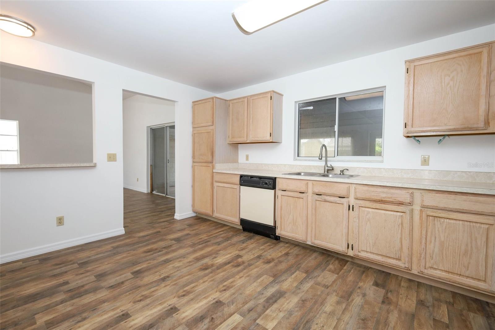 1675 Thornhill Cir Property Photo 11