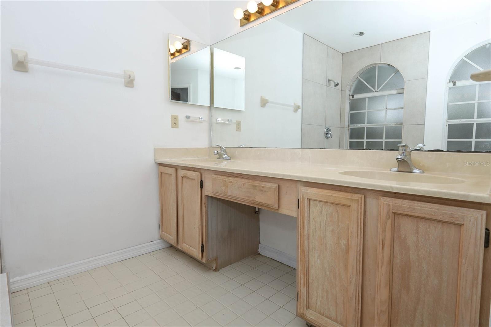 1675 Thornhill Cir Property Photo 21