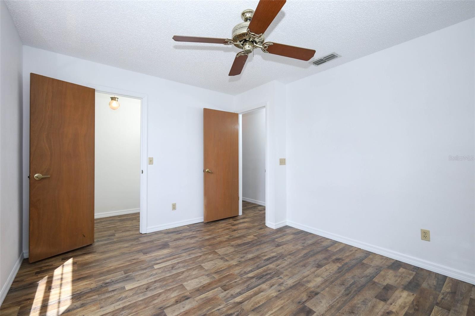1675 Thornhill Cir Property Photo 30