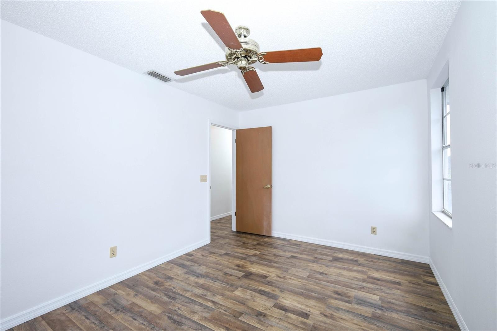 1675 Thornhill Cir Property Photo 34