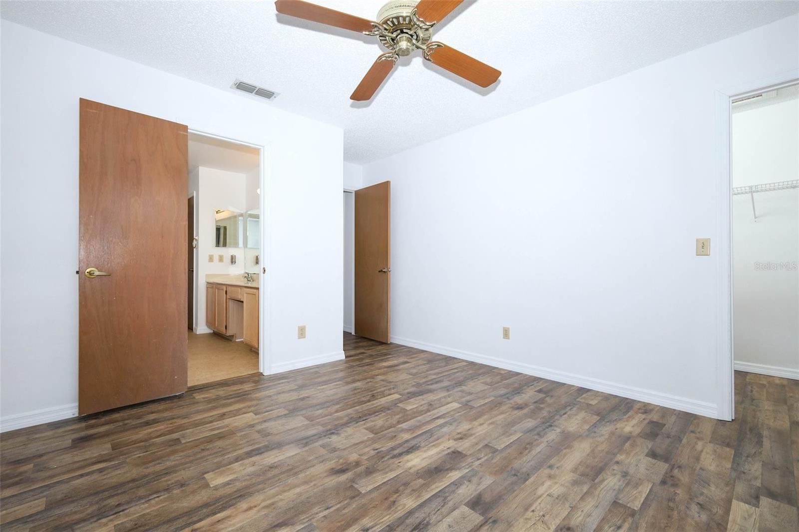 1675 Thornhill Cir Property Photo 36