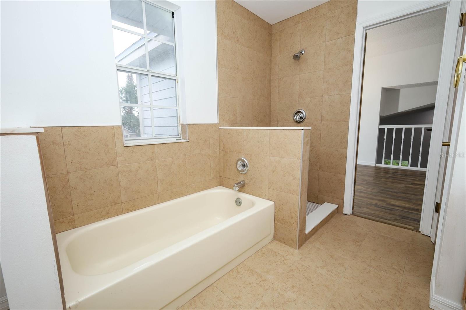 1675 Thornhill Cir Property Photo 41