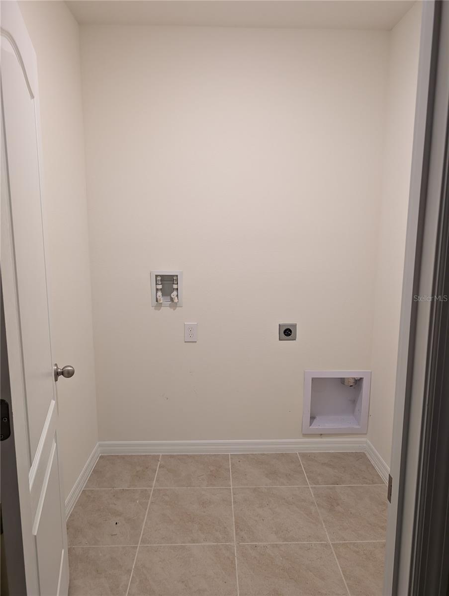 3358 Aruba Way Property Photo 5