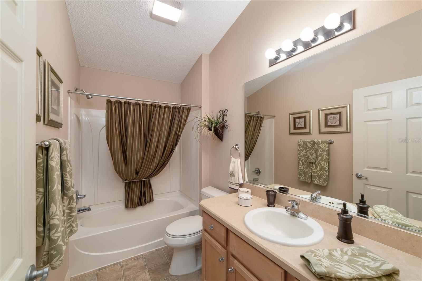 1497 Alexandria Pl Property Photo 24