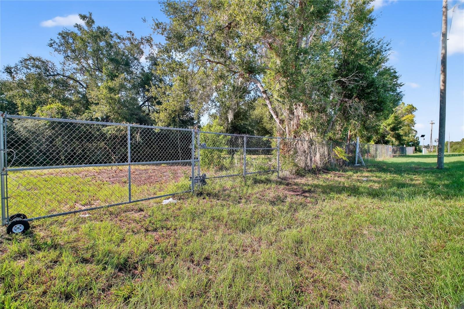 42012 State Road 19 Property Photo 7