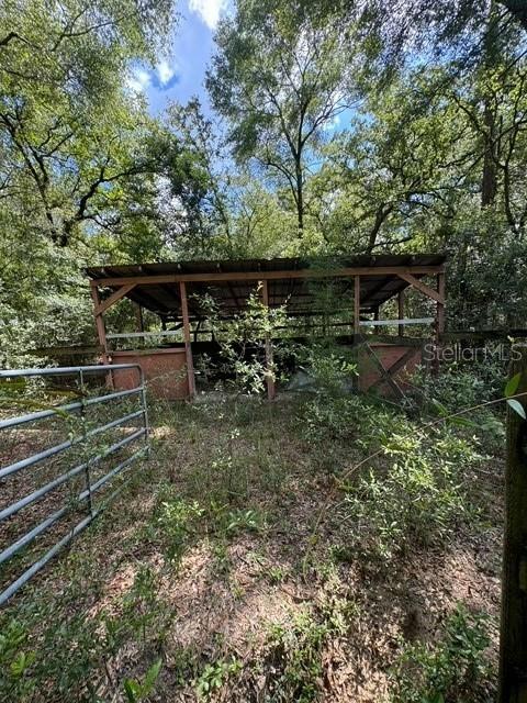 Sw Coles Ct Property Photo 4