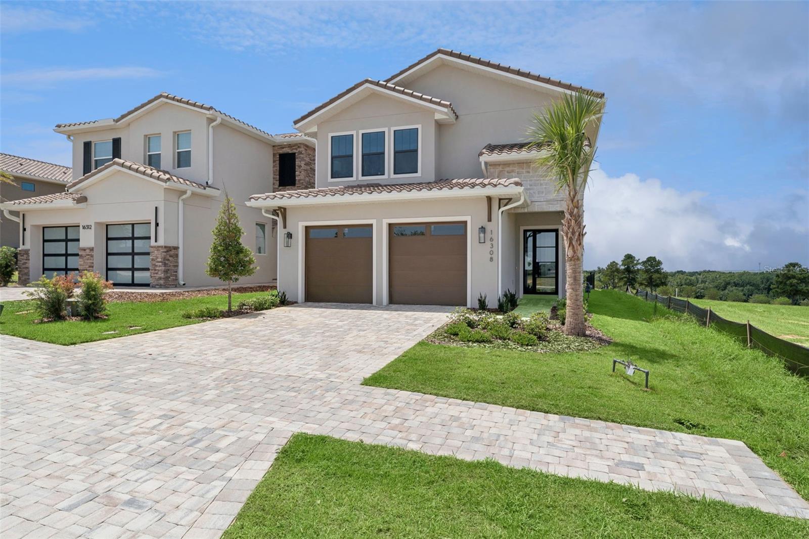 16308 Vetta Dr Property Photo 3