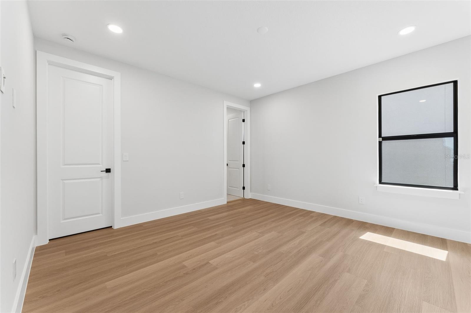 16308 Vetta Dr Property Photo 27