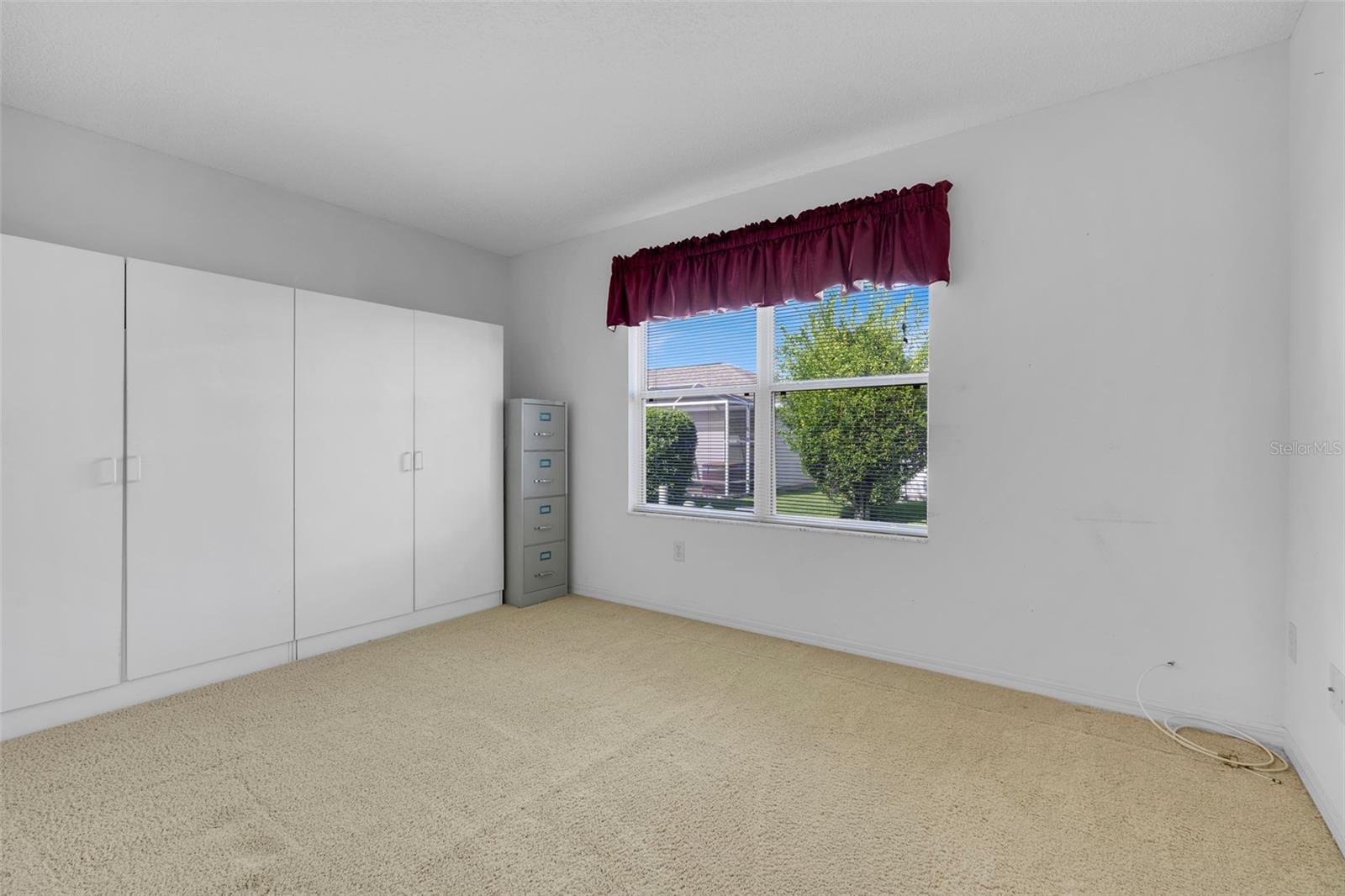 870 Henderson Ln Property Photo 27