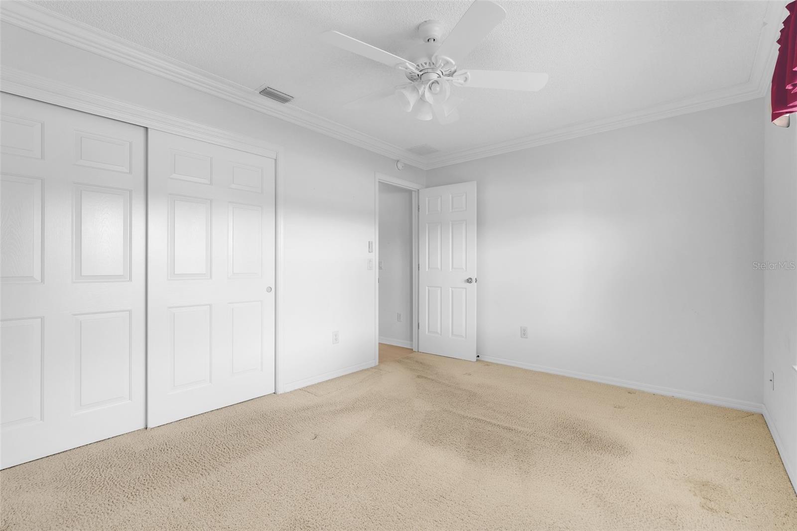 870 Henderson Ln Property Photo 30