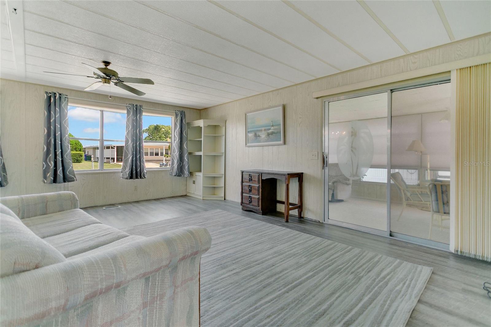 1207 Apache Cir Property Photo 5