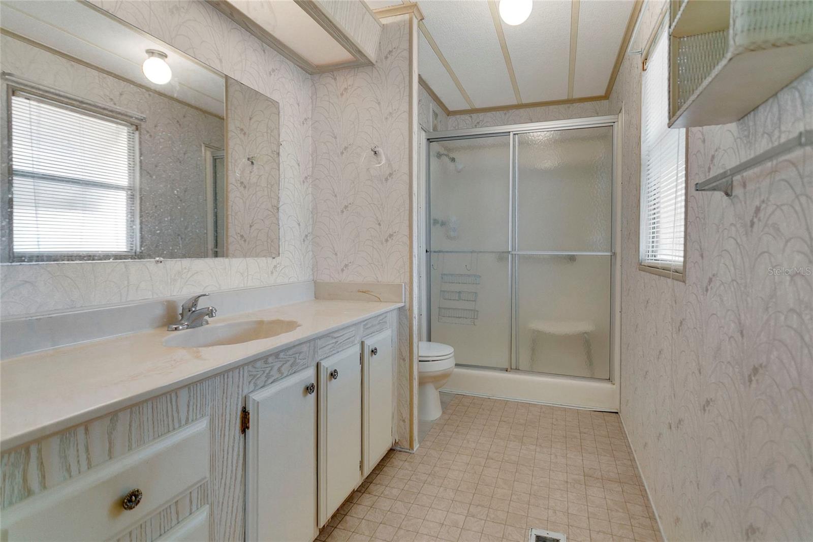 1207 Apache Cir Property Photo 15