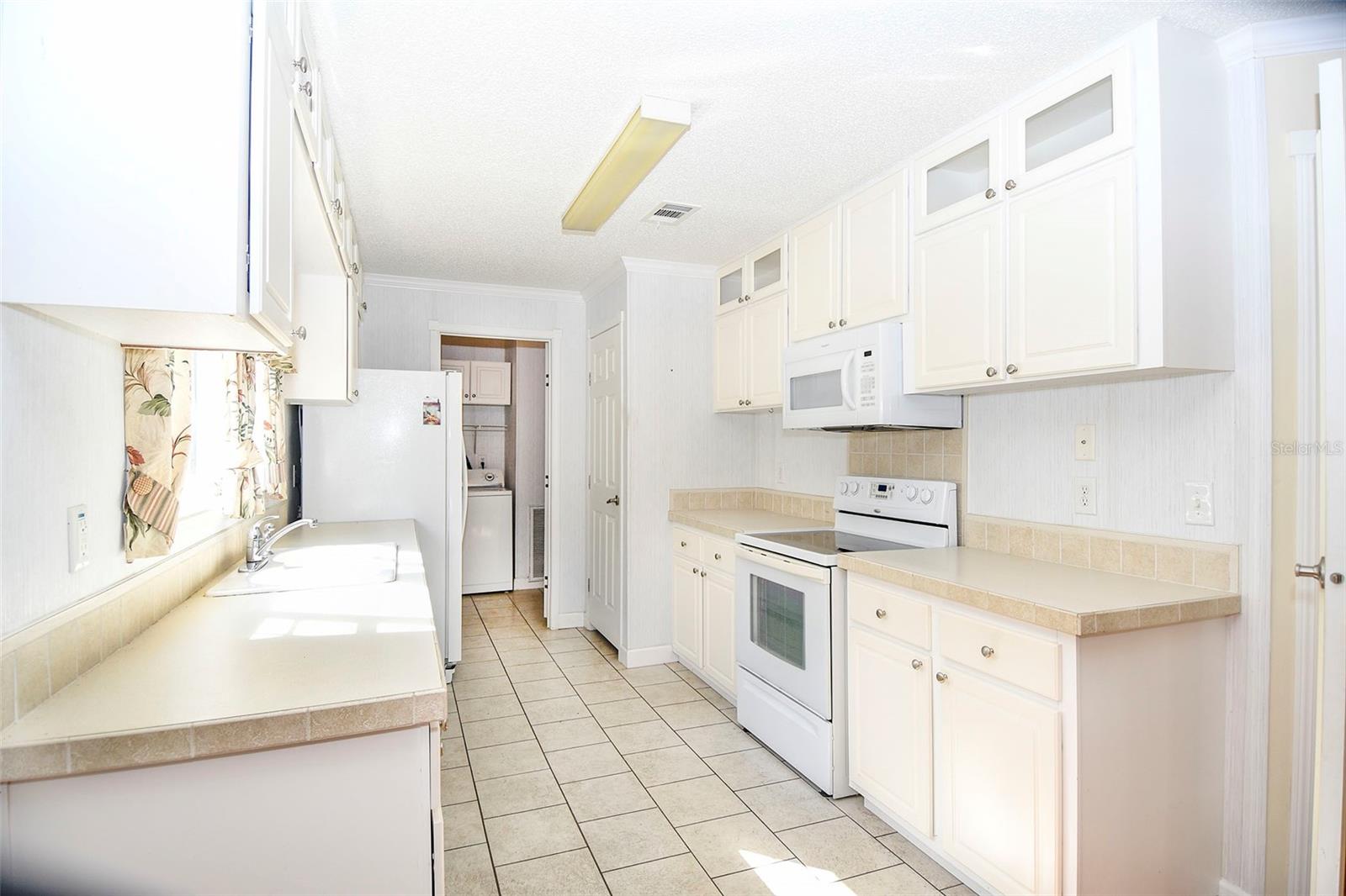11642 Martell Ct Property Photo 8