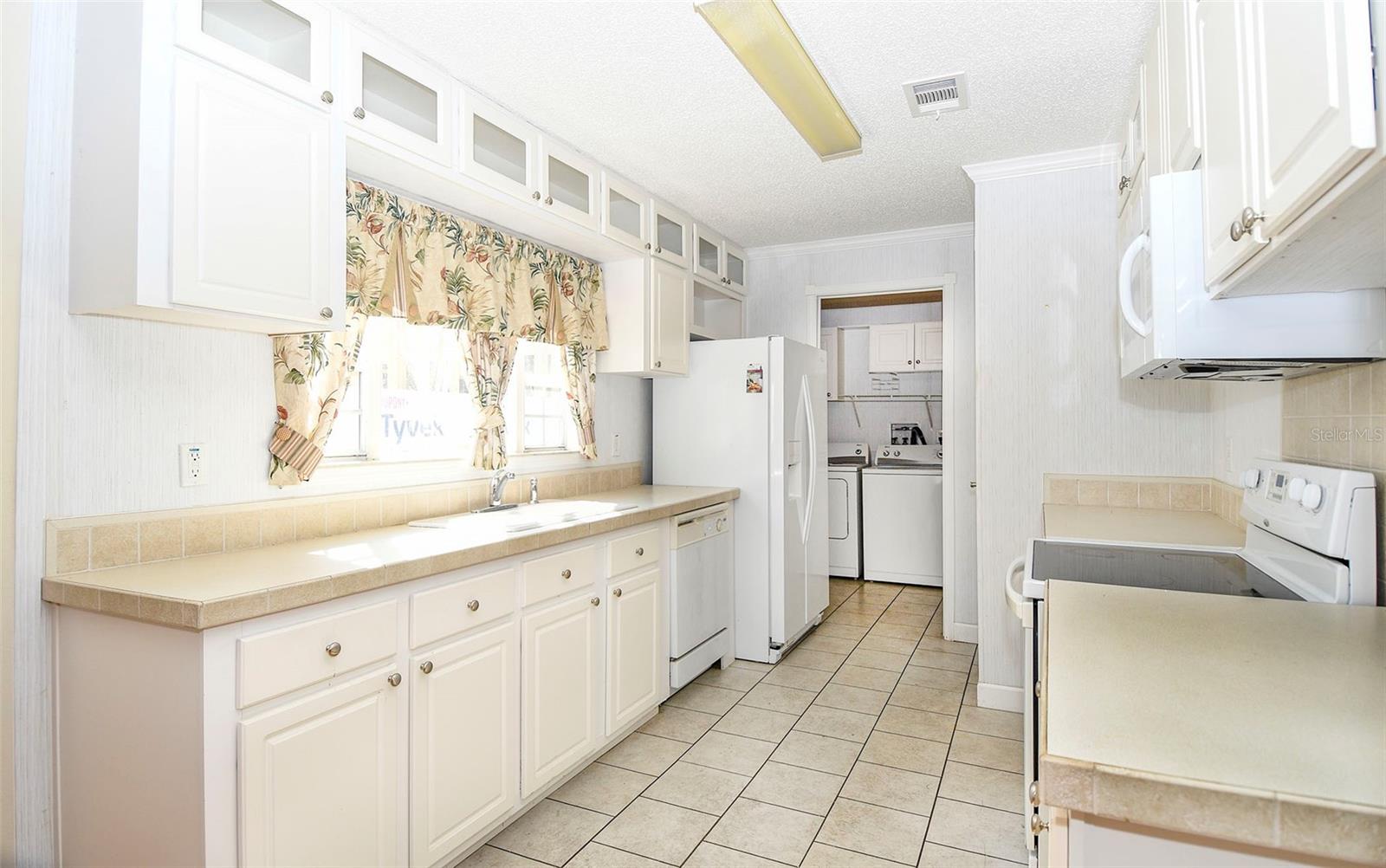 11642 Martell Ct Property Photo 9