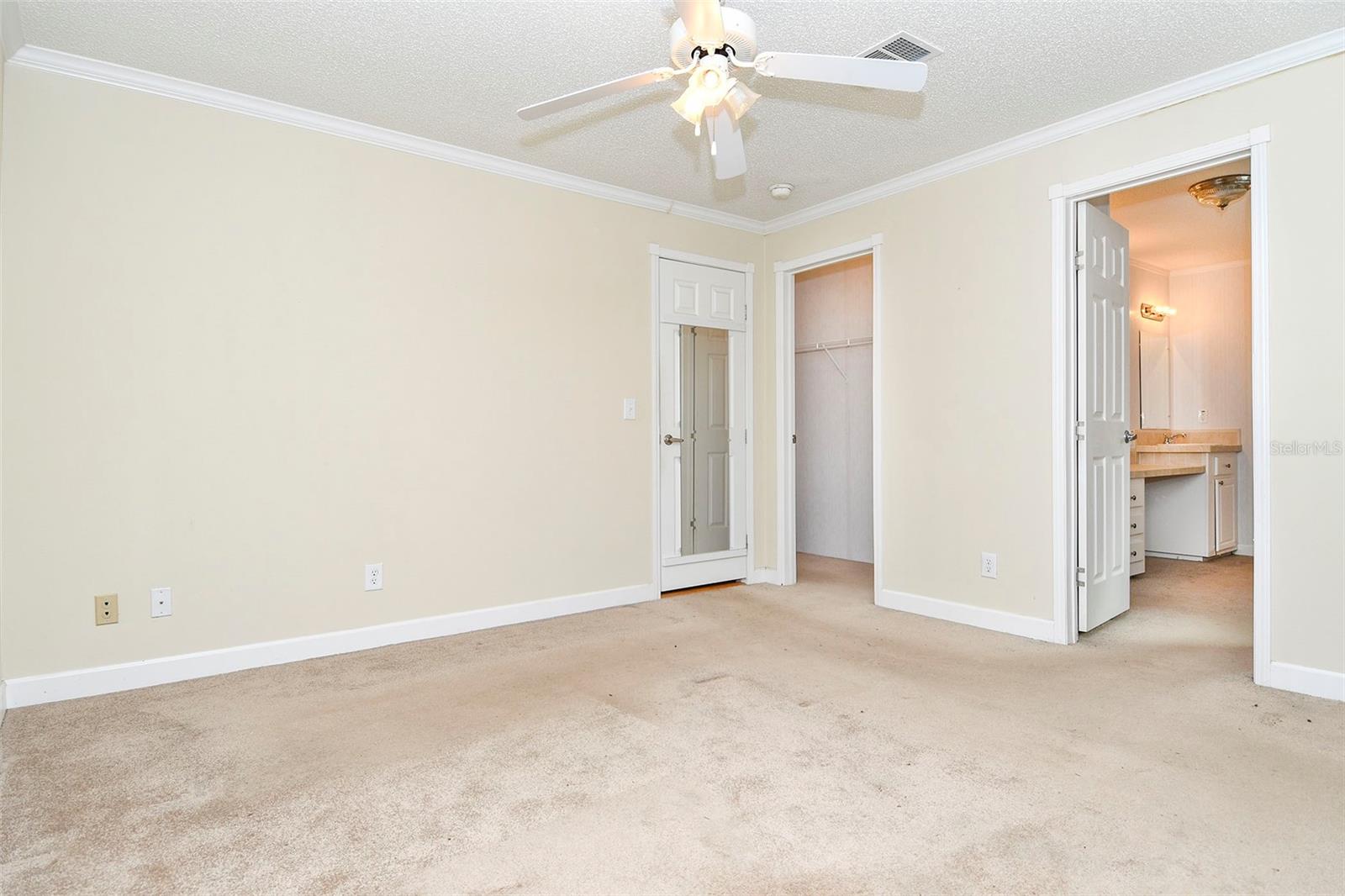 11642 Martell Ct Property Photo 14