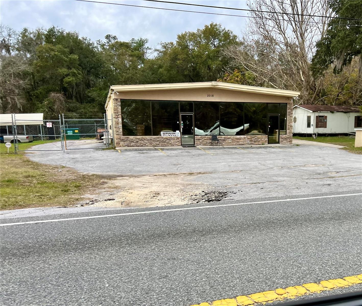 2018 N Florida Ave Property Photo 1