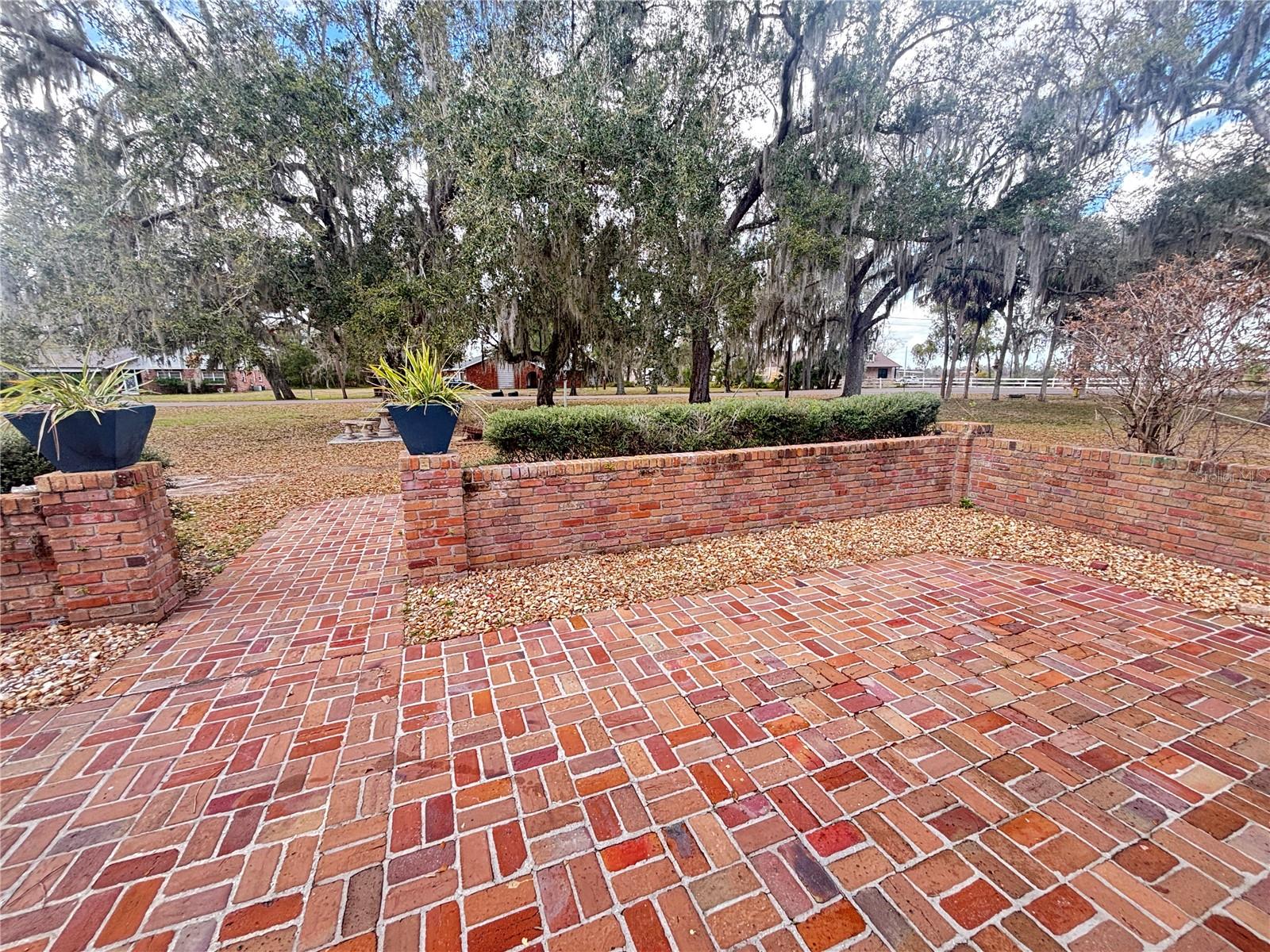 1508 N Arcadia Ave Property Photo 5