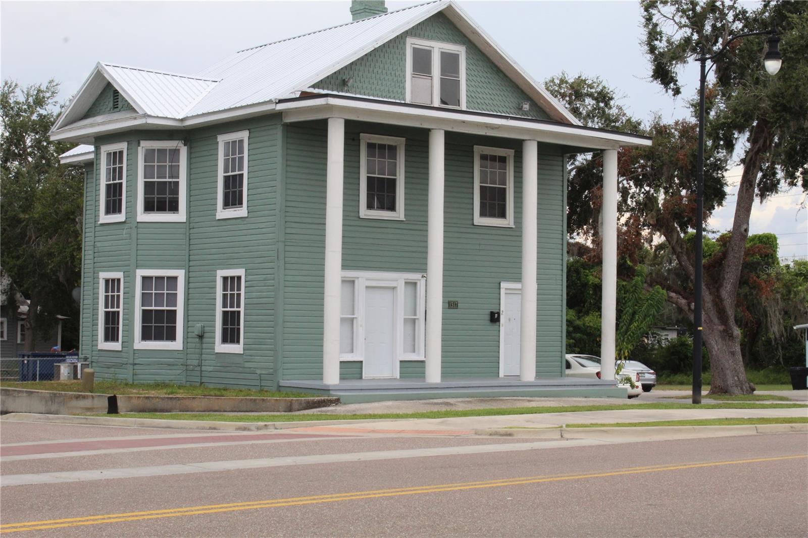 1317 Main St Property Photo 1