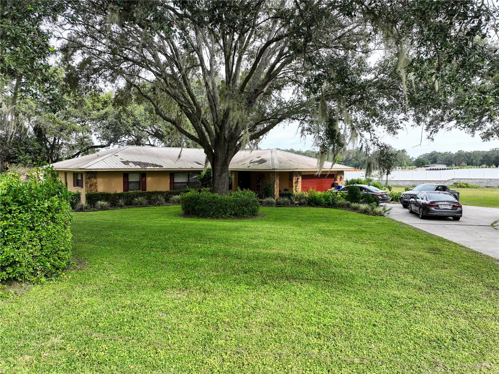 3636 E C-466 Property Photo 1