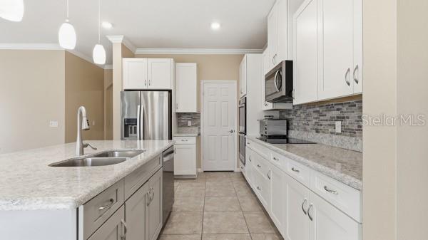 1401 Westbury Dr Property Photo 6