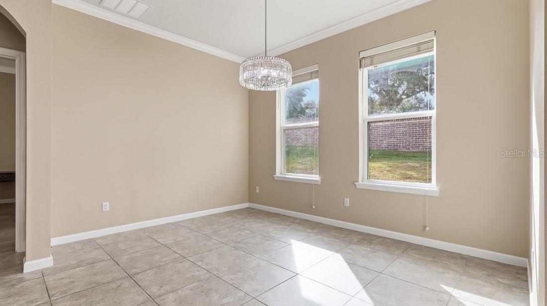 1401 Westbury Dr Property Photo 20