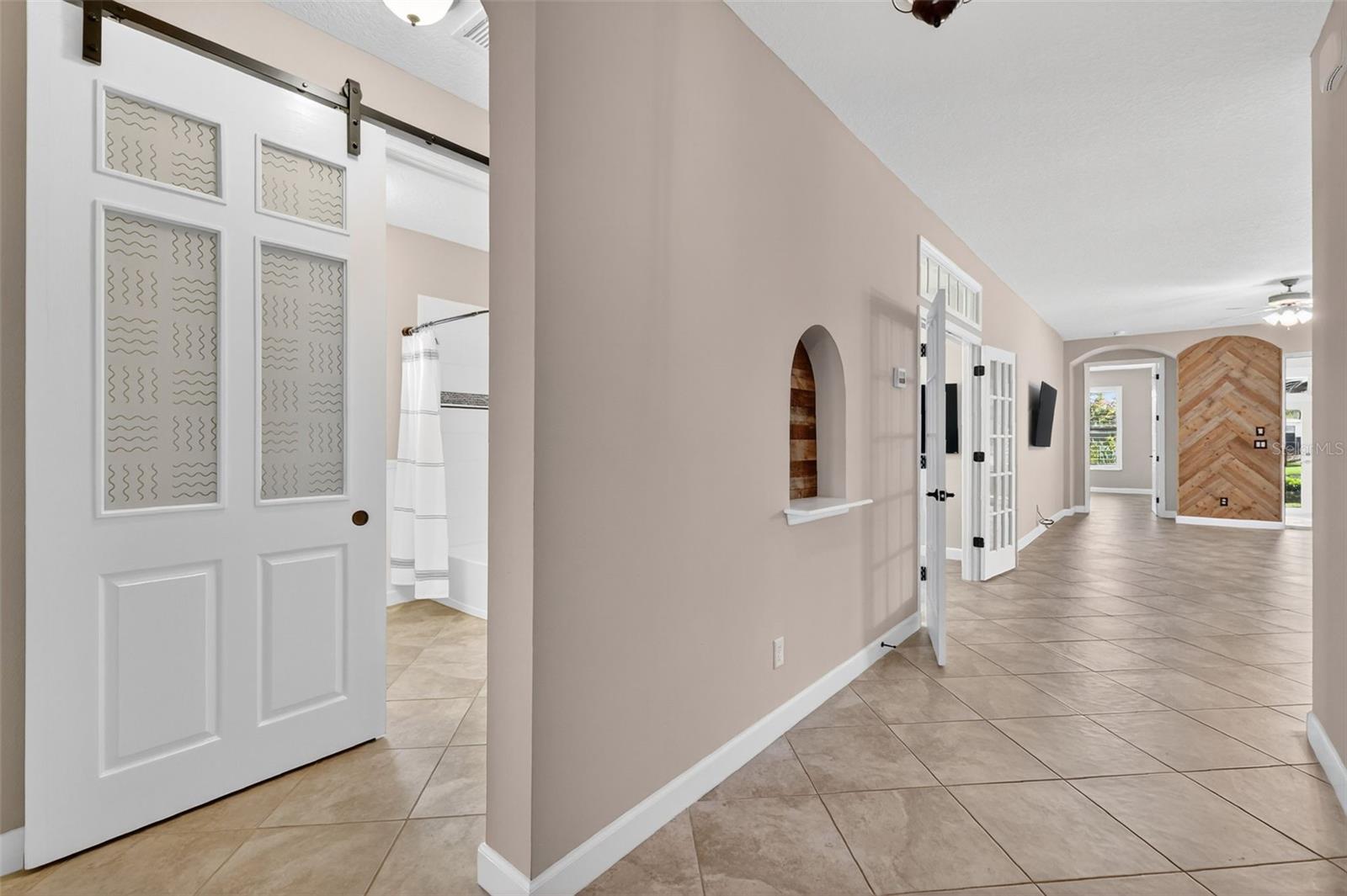 8852 Bridgeport Bay Cir Property Photo 5