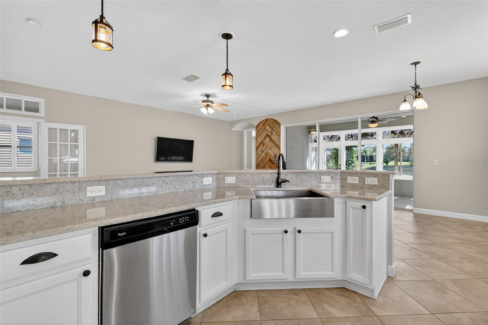 8852 Bridgeport Bay Cir Property Photo 16
