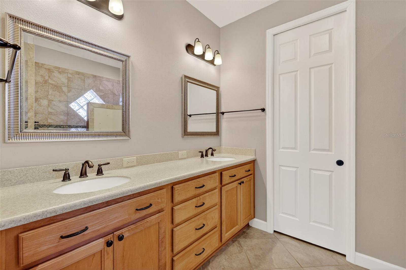 8852 Bridgeport Bay Cir Property Photo 24