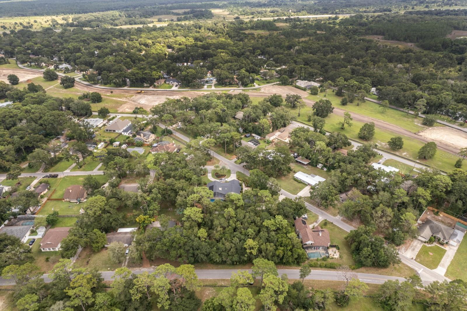 Interlachen Dr Property Photo 5