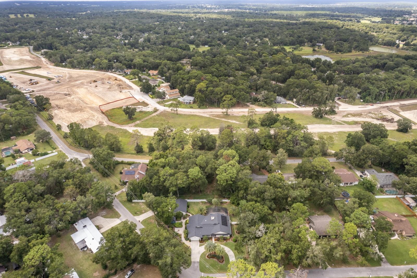 Interlachen Dr Property Photo 8