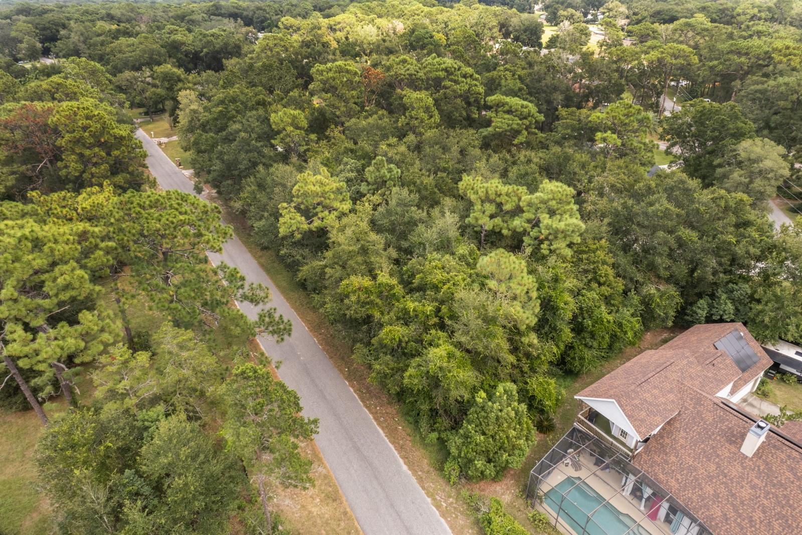 Interlachen Dr Property Photo 11