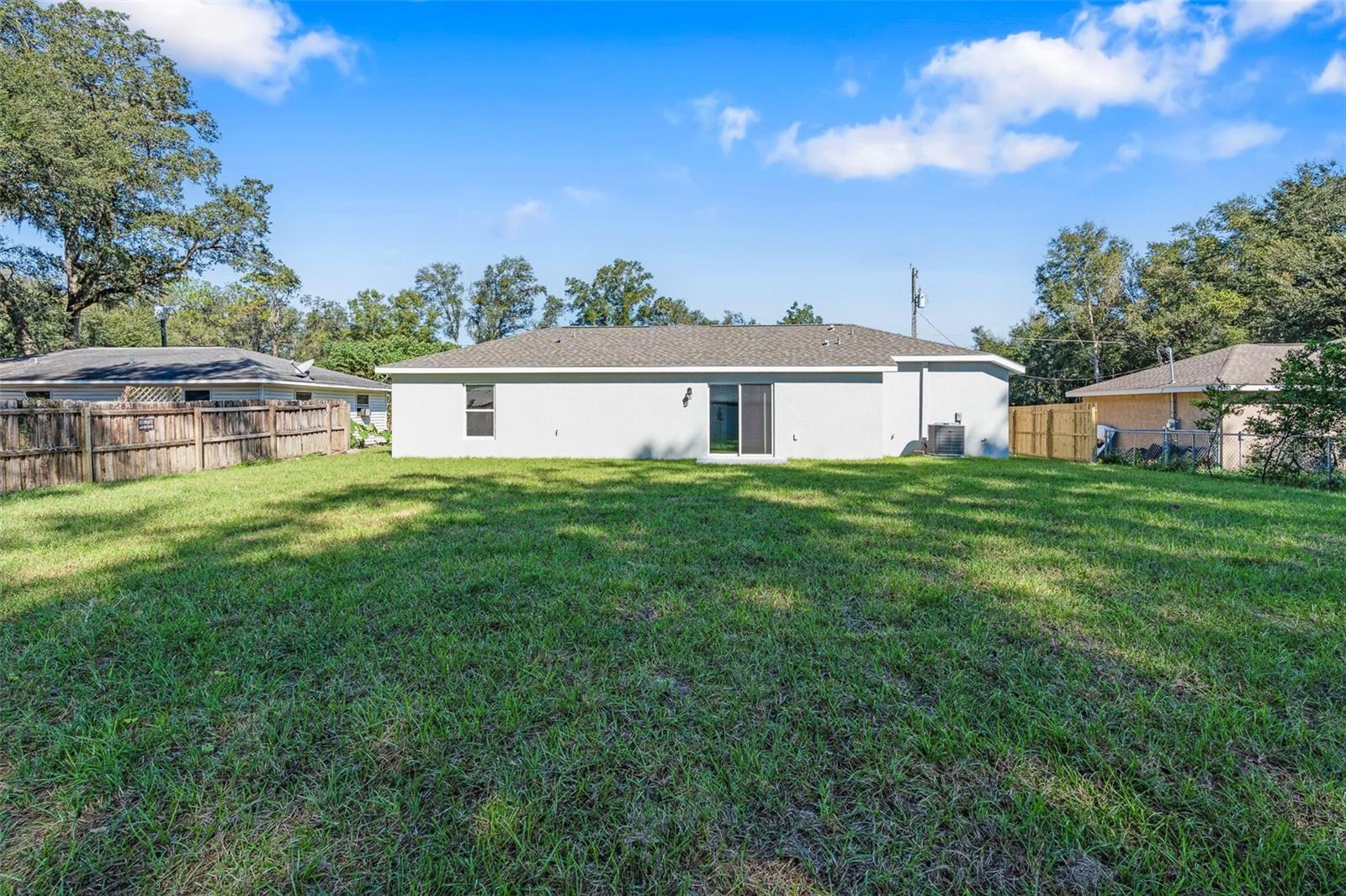 3216 Se 142nd Pl Property Photo 5